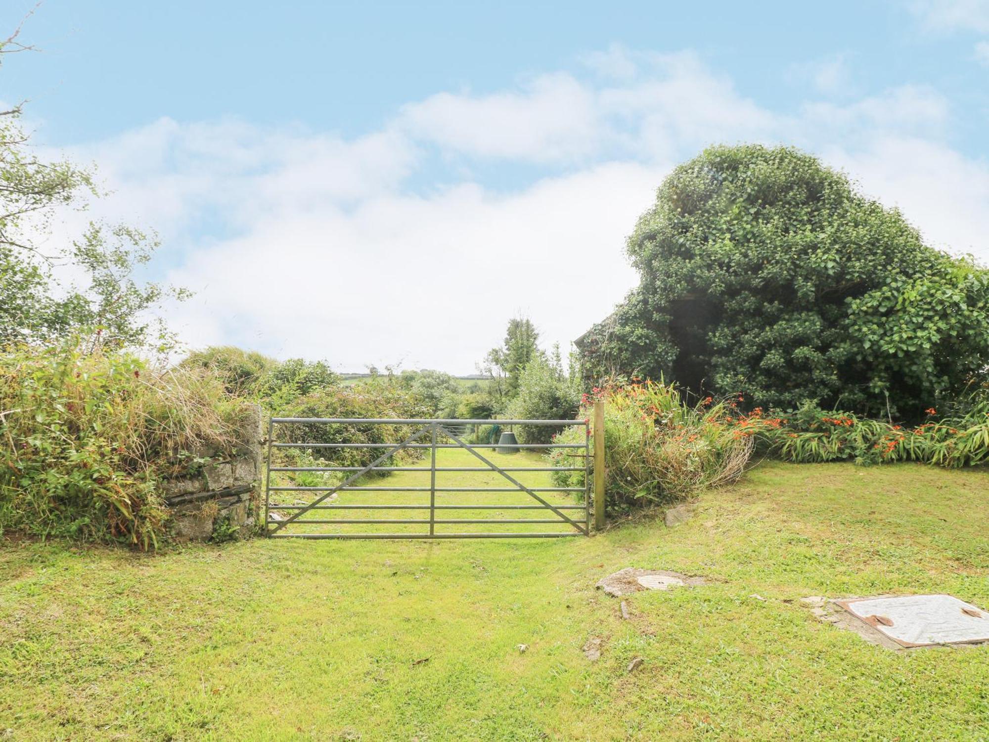 South Boduel Farmhouse Liskeard Exterior photo